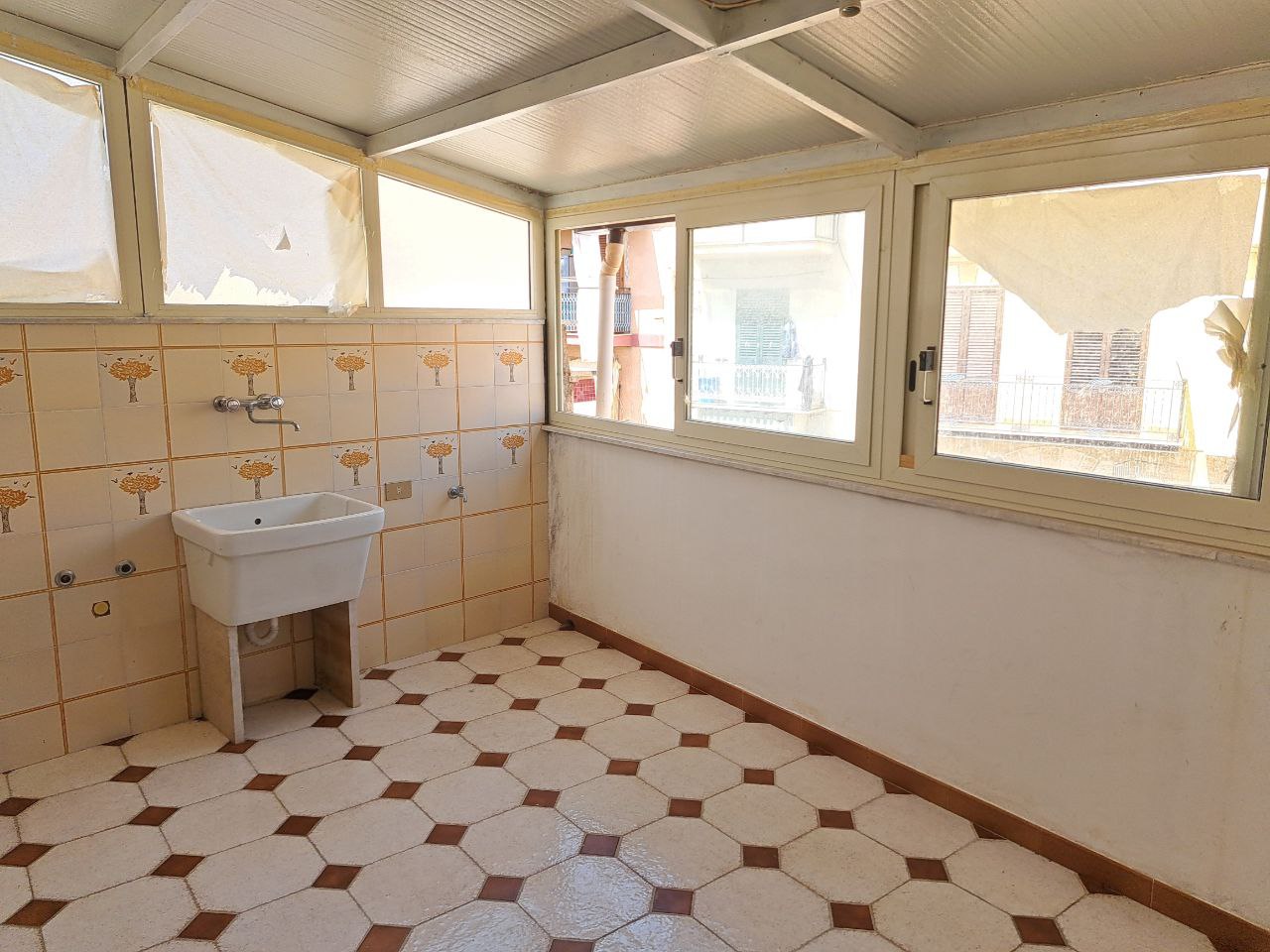 Chiasso Tripi, casa con cucina abitabile e 2 bagni