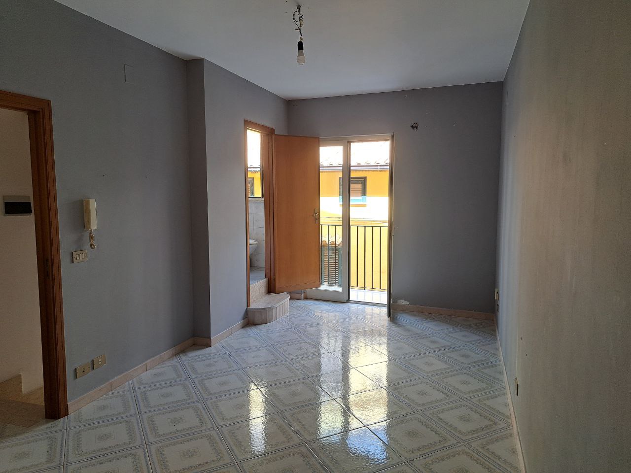Chiasso Tripi, casa con cucina abitabile e 2 bagni