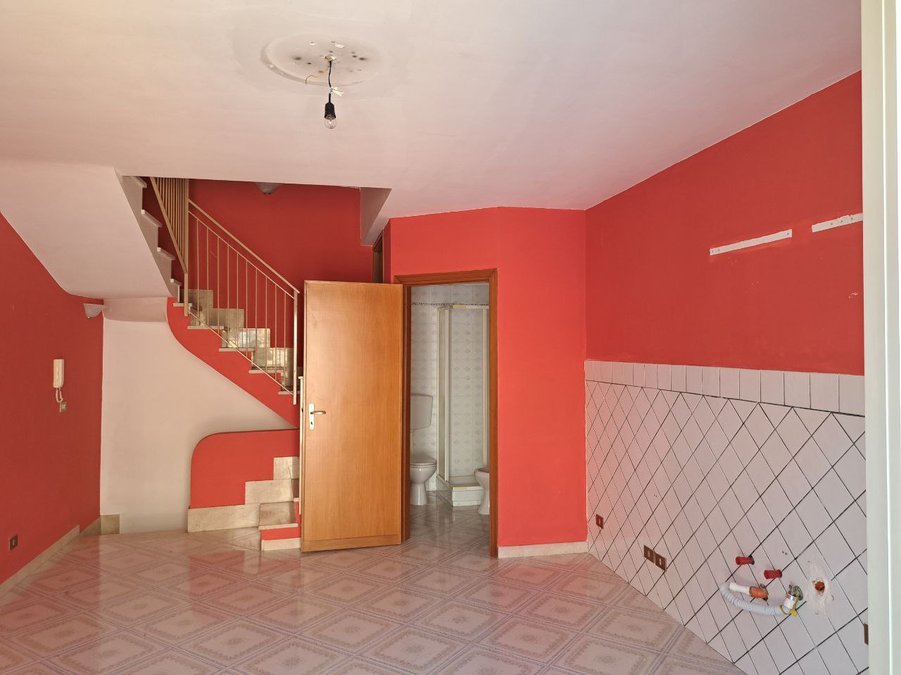 Chiasso Tripi, casa con cucina abitabile e 2 bagni