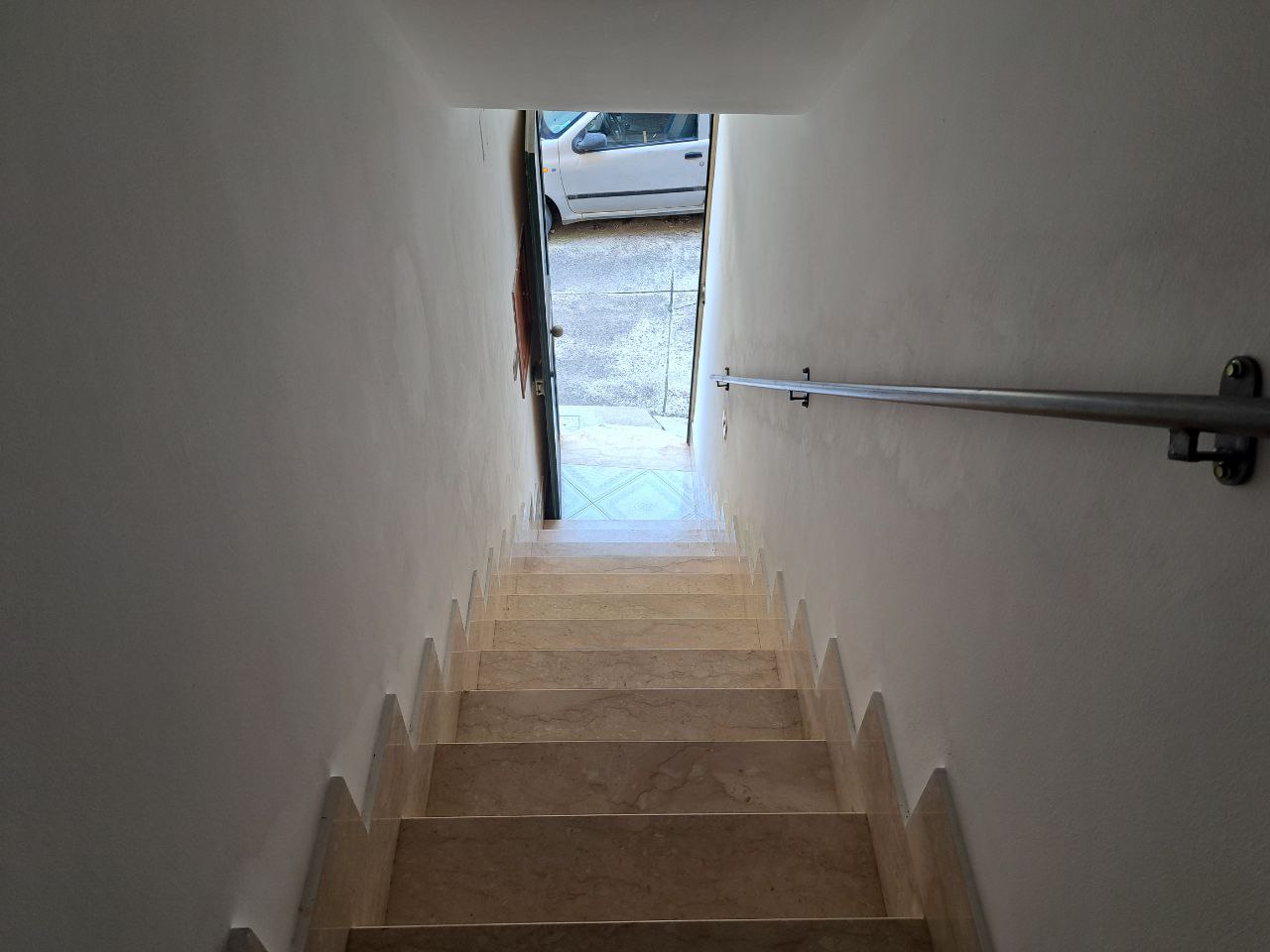 Chiasso Tripi, casa con cucina abitabile e 2 bagni