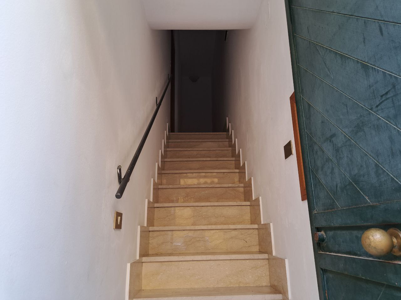 Chiasso Tripi, casa con cucina abitabile e 2 bagni