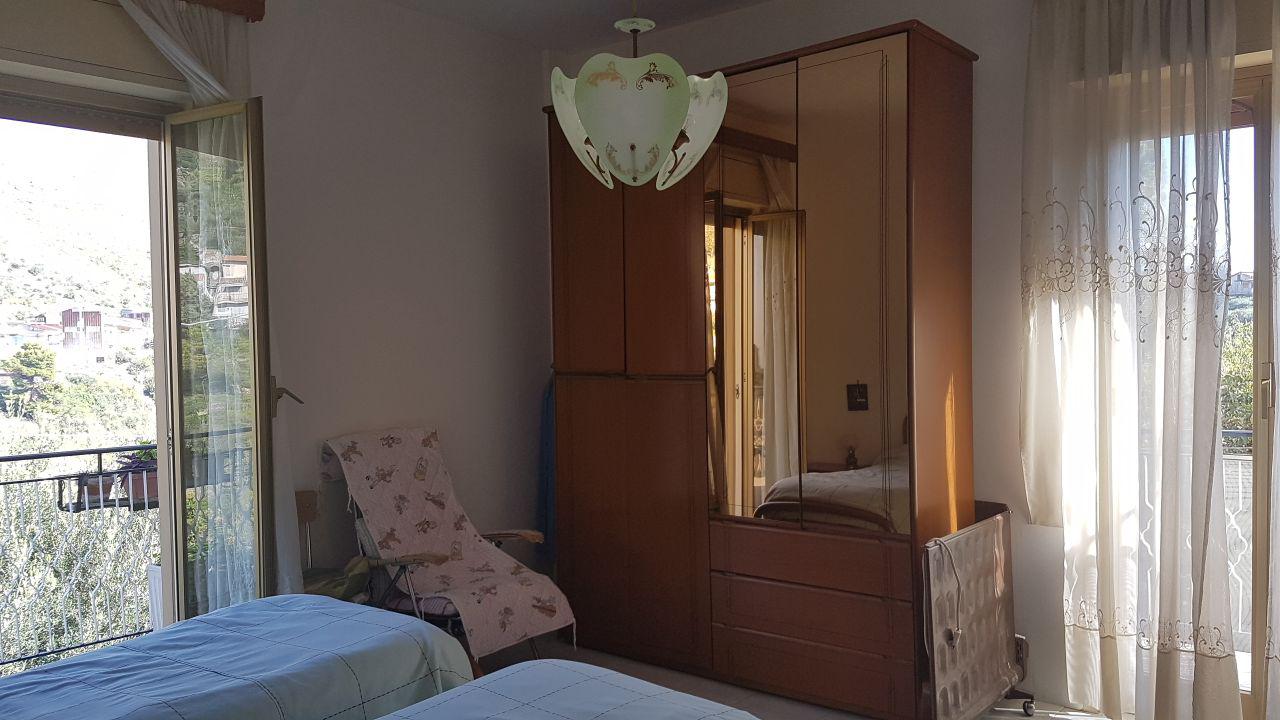 Via Passo d'Api, luminosa bifamiliare con terrazzo