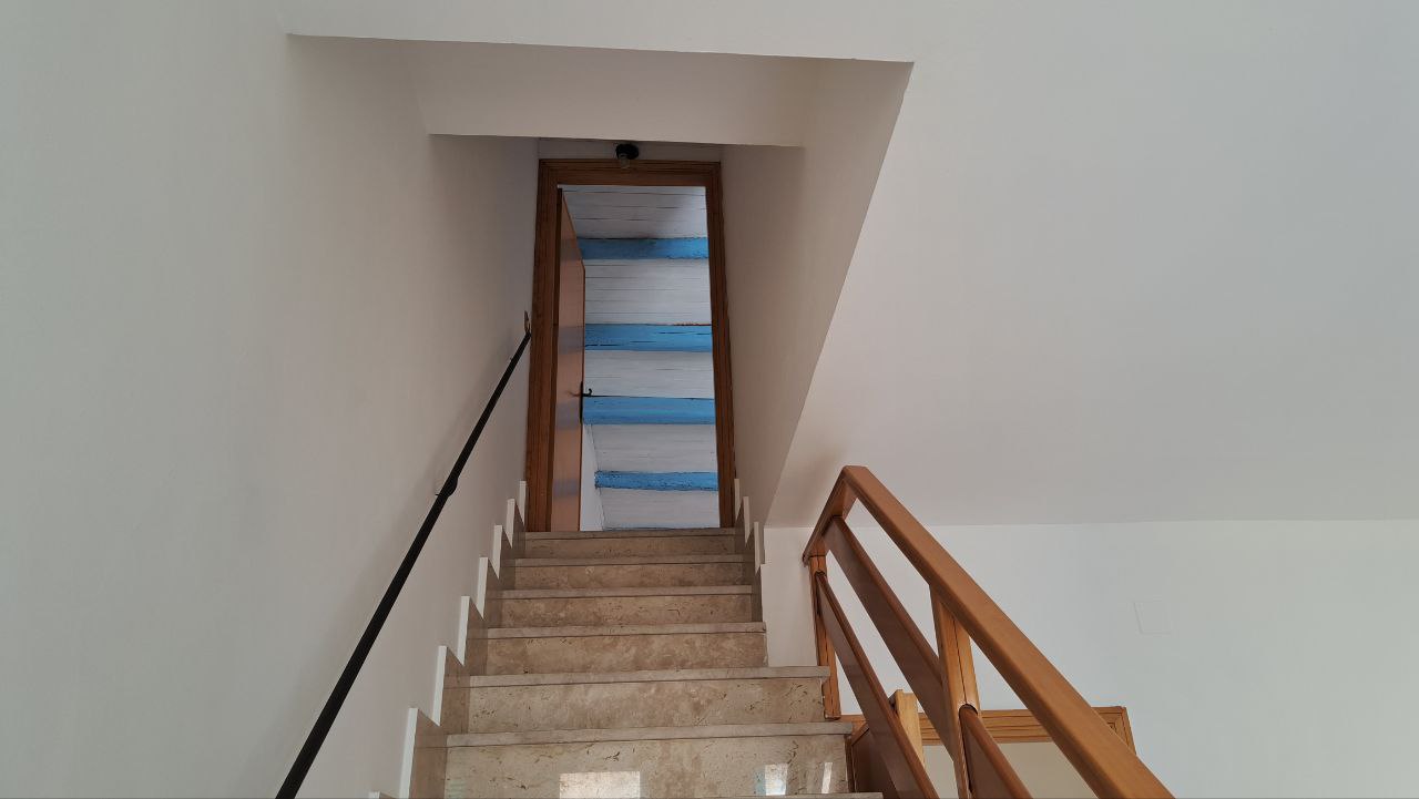 Chiasso Macaluso casetta indipendente con terrazzo