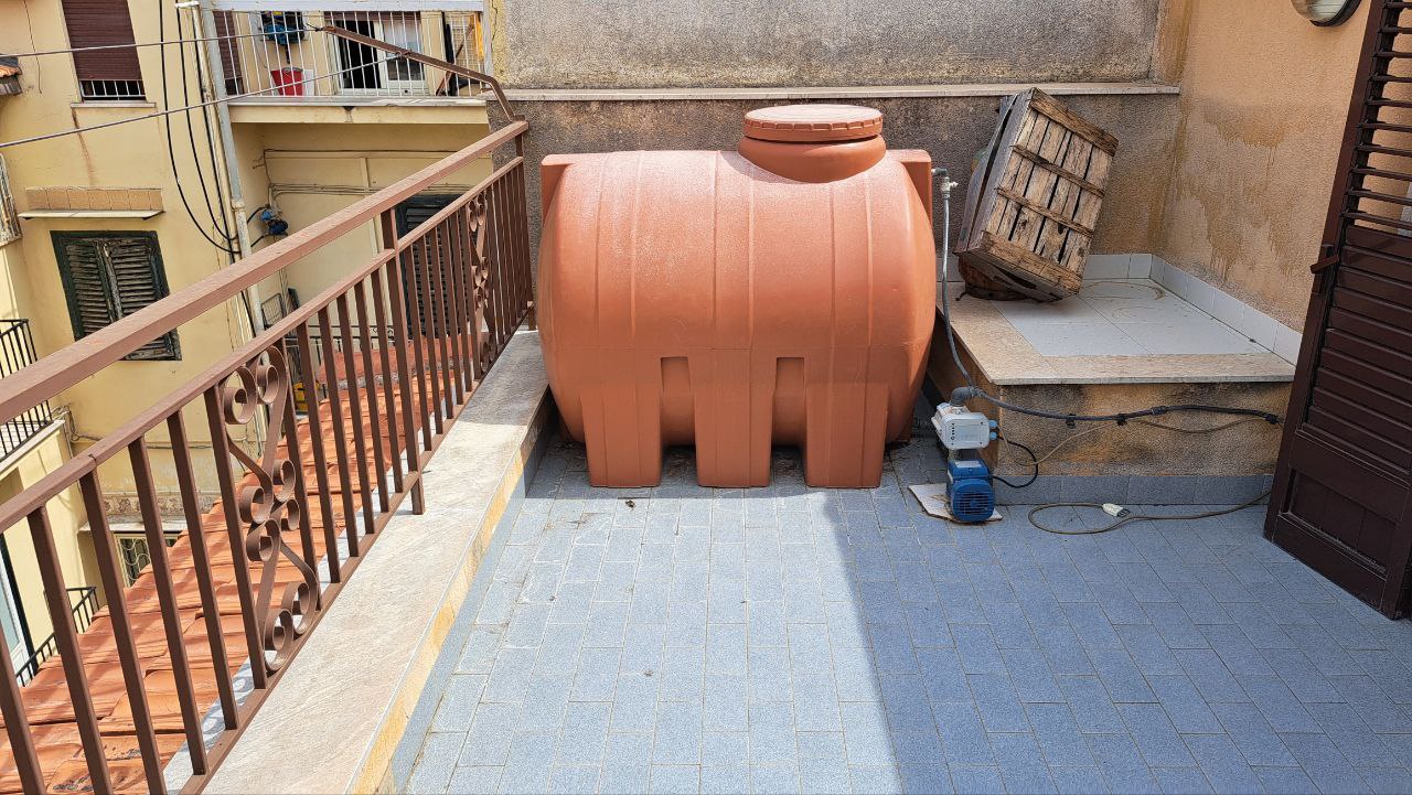 Chiasso Macaluso casetta indipendente con terrazzo