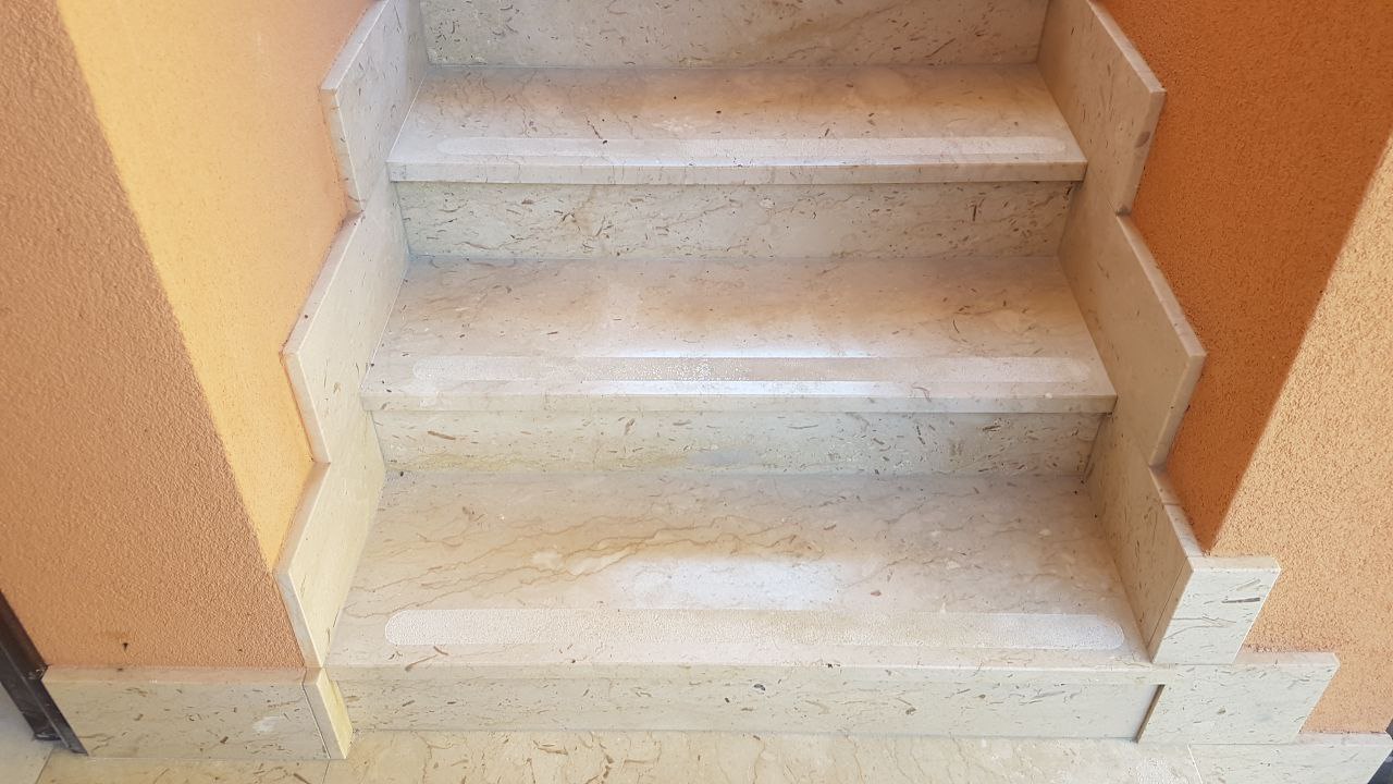Via PonteParco recente e luminosa porzione di casa