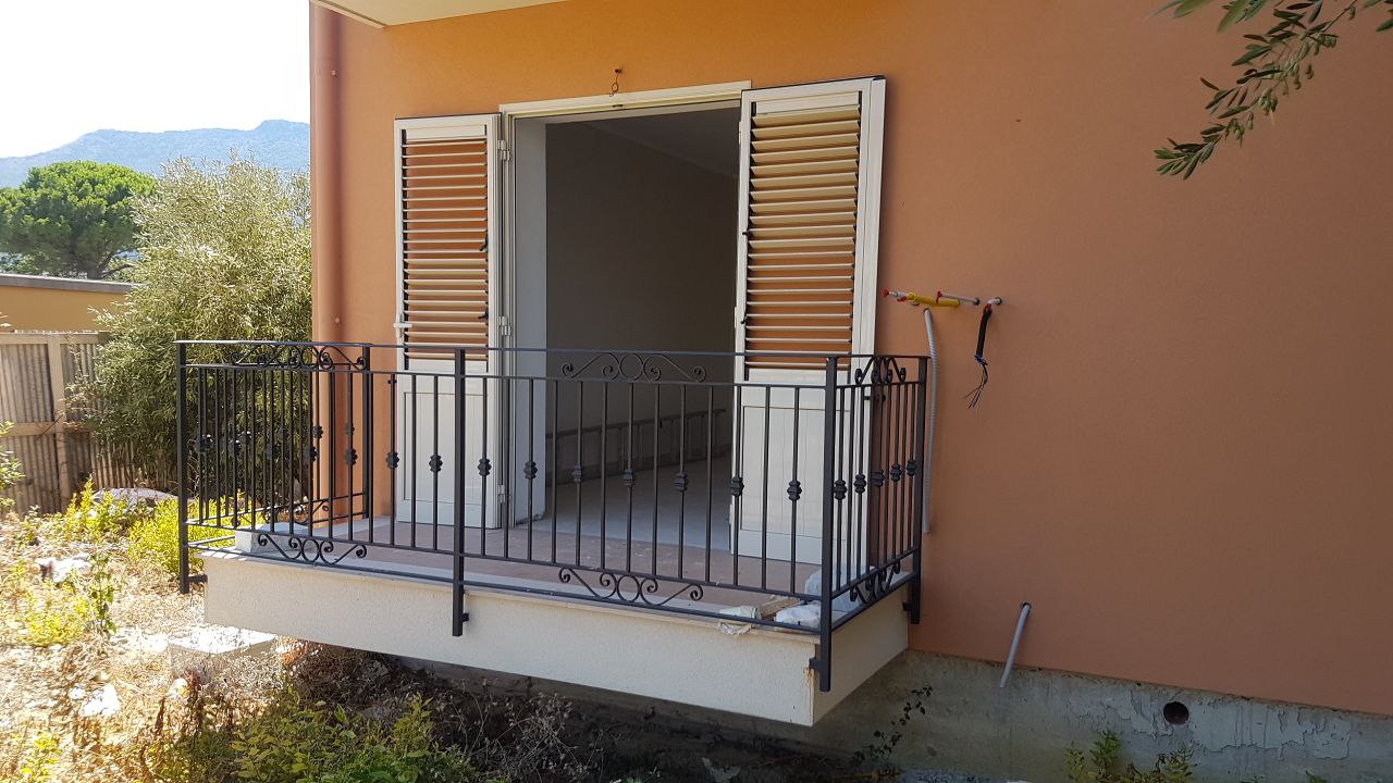 Via PonteParco recente e luminosa porzione di casa
