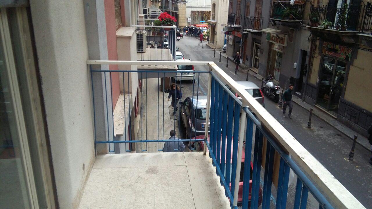 Via Venero, 3 vani con vasca-doccia e ripostiglio