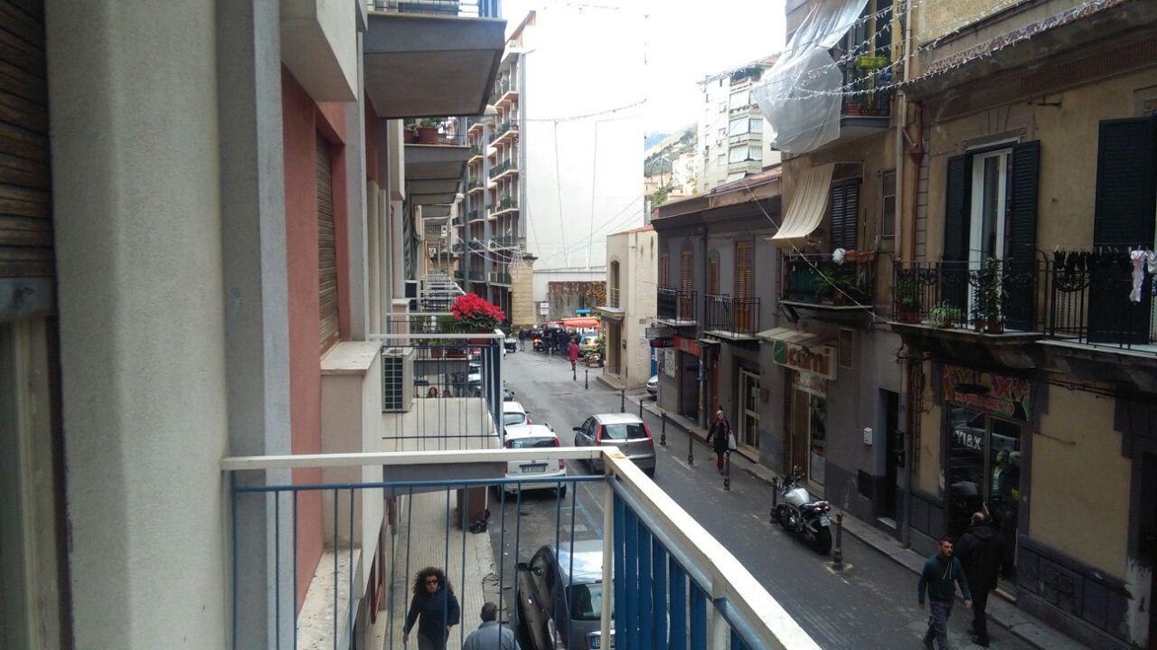 Via Venero, 3 vani con vasca-doccia e ripostiglio