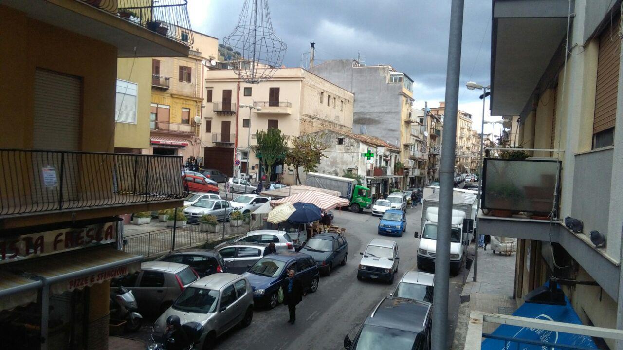 Via Venero, 3 vani con vasca-doccia e ripostiglio