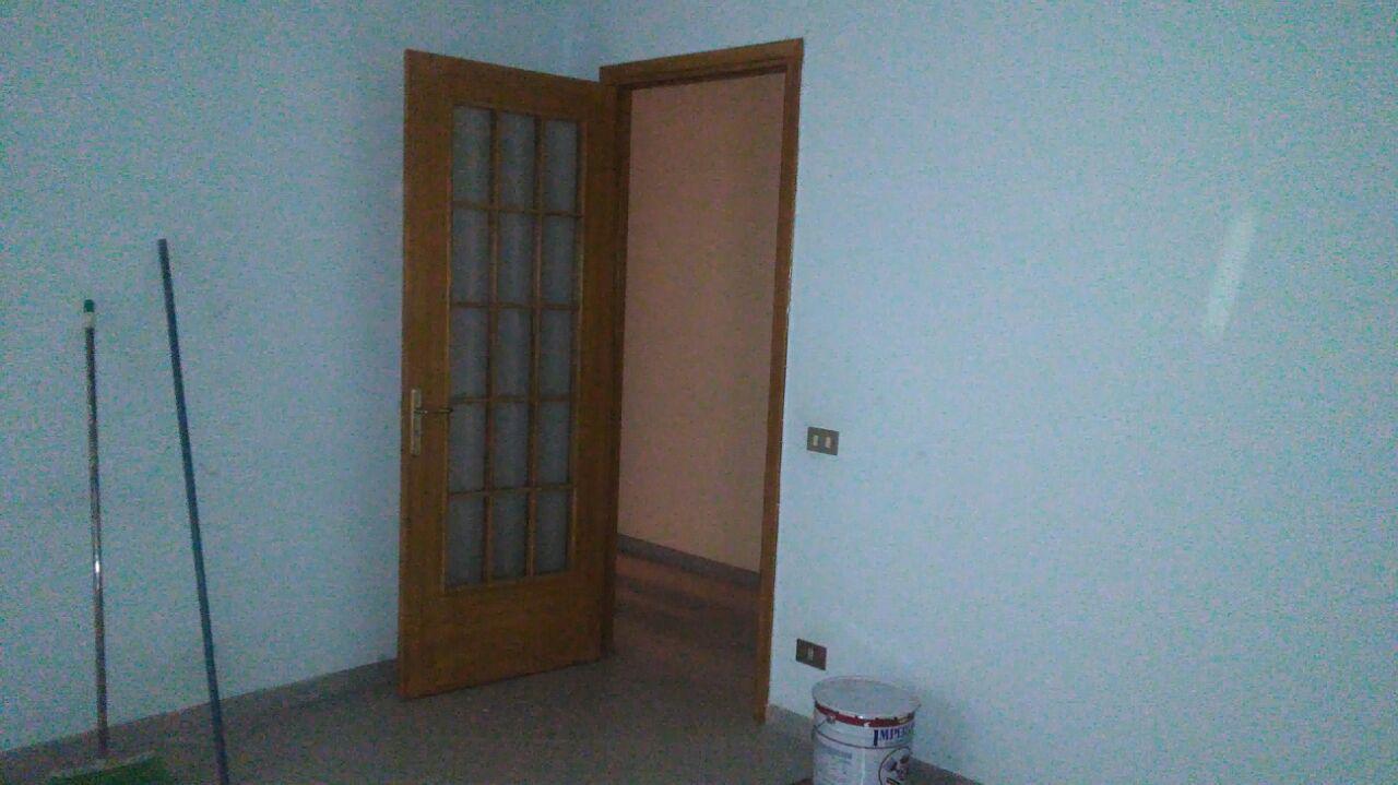 Via Venero, 3 vani con vasca-doccia e ripostiglio