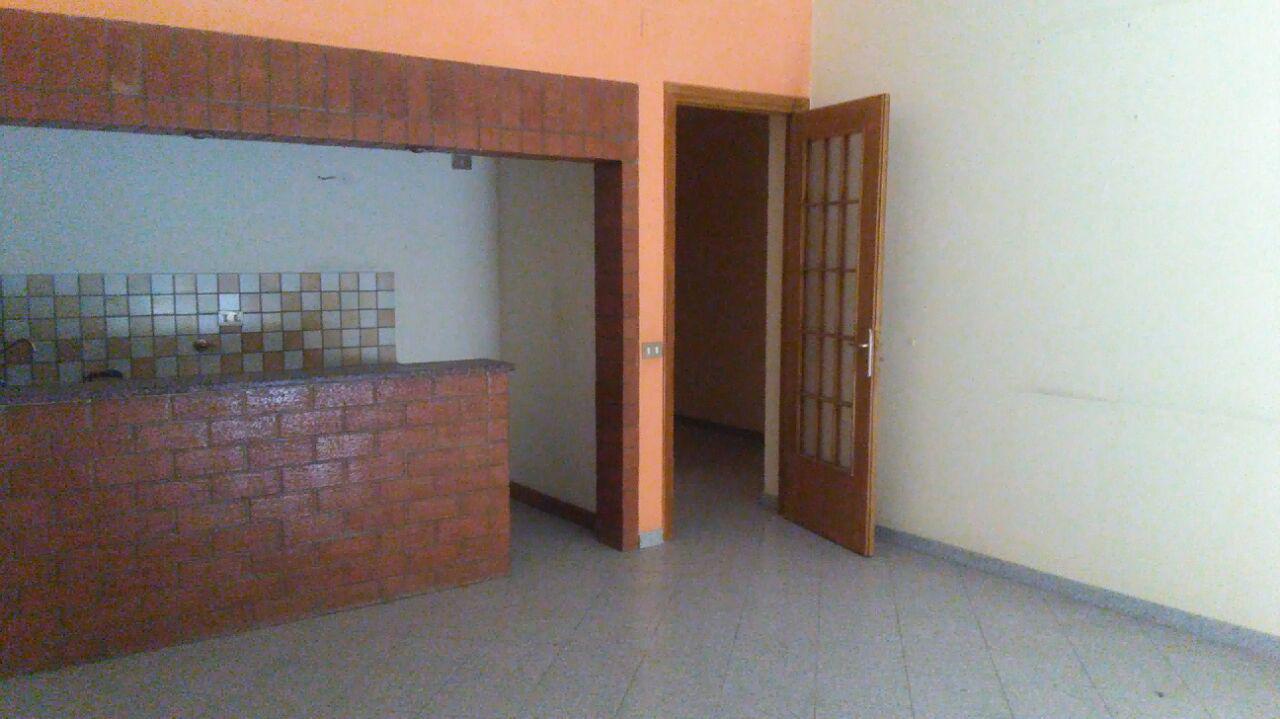 Via Venero, 3 vani con vasca-doccia e ripostiglio
