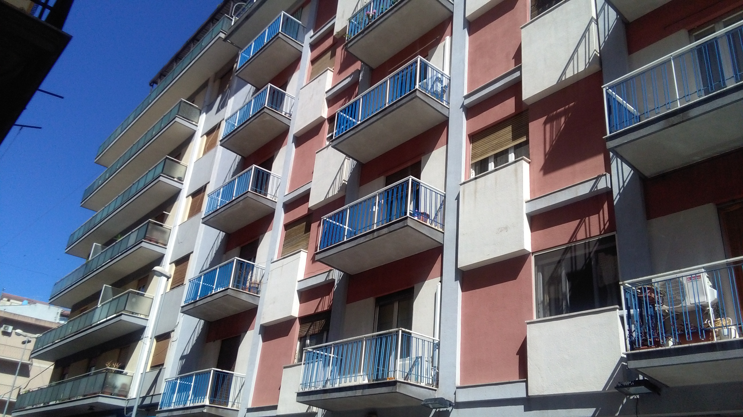 Via Venero, 3 vani con vasca-doccia e ripostiglio