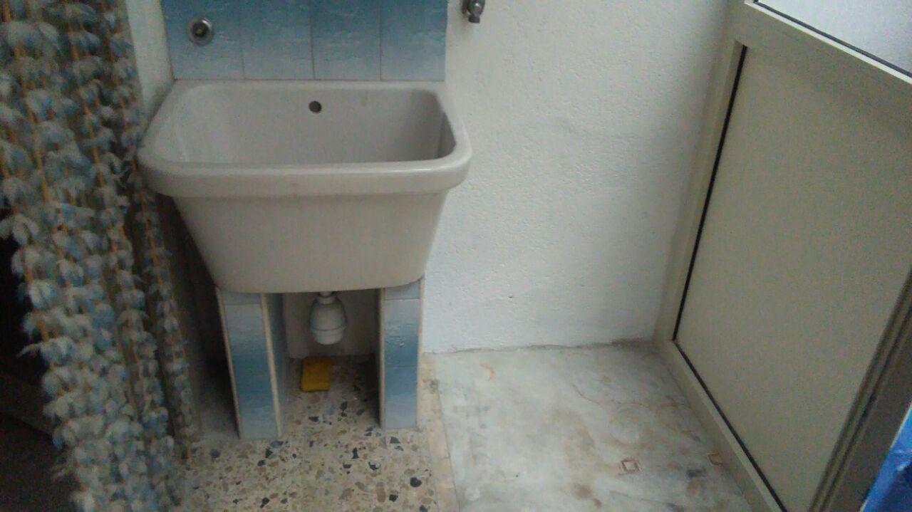 Via Venero, 3 vani con vasca-doccia e ripostiglio