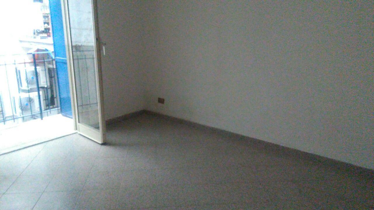 Via Venero, 3 vani con vasca-doccia e ripostiglio