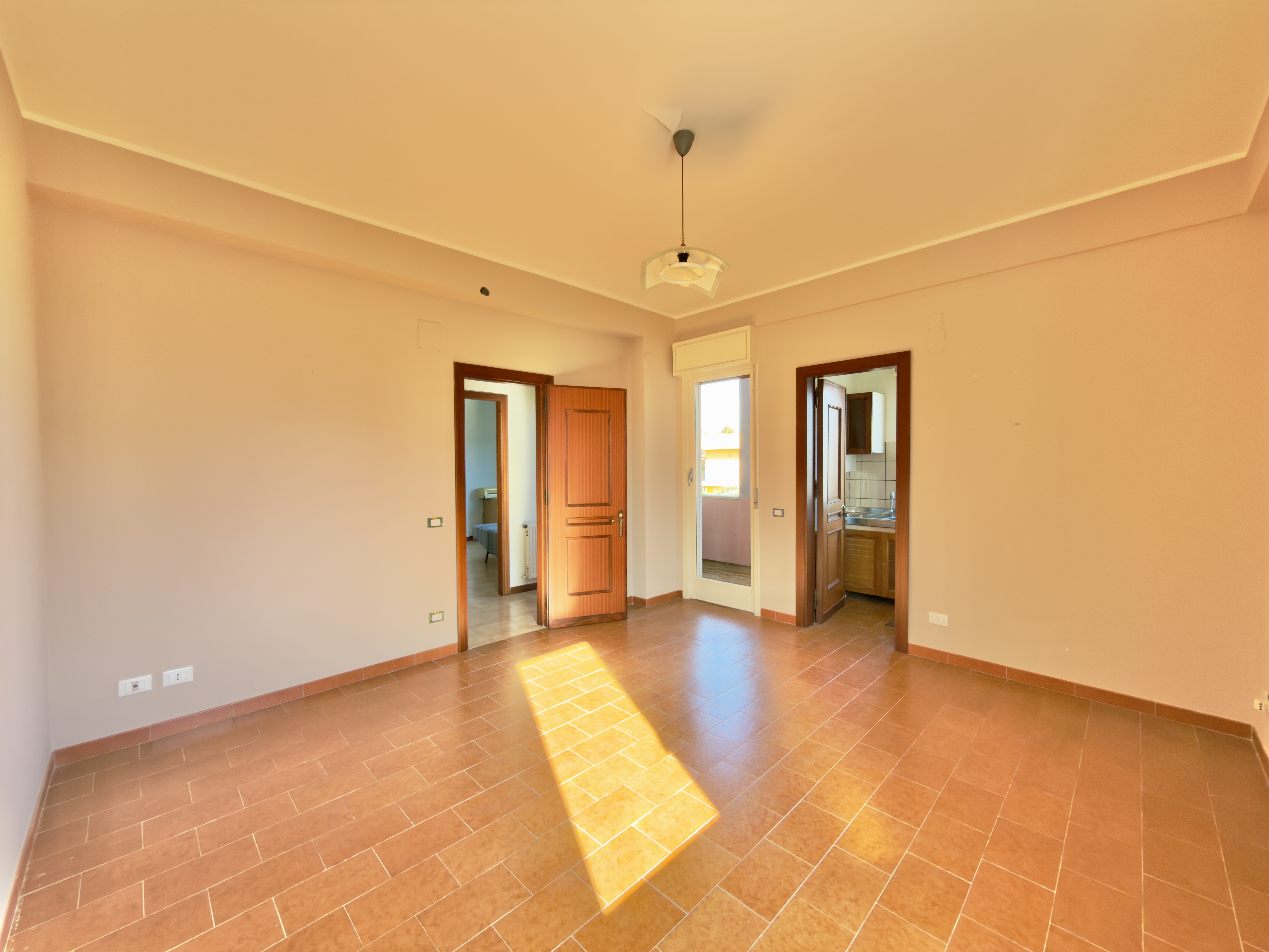 Via Santa Liberata, 4 locali in villa con giardino