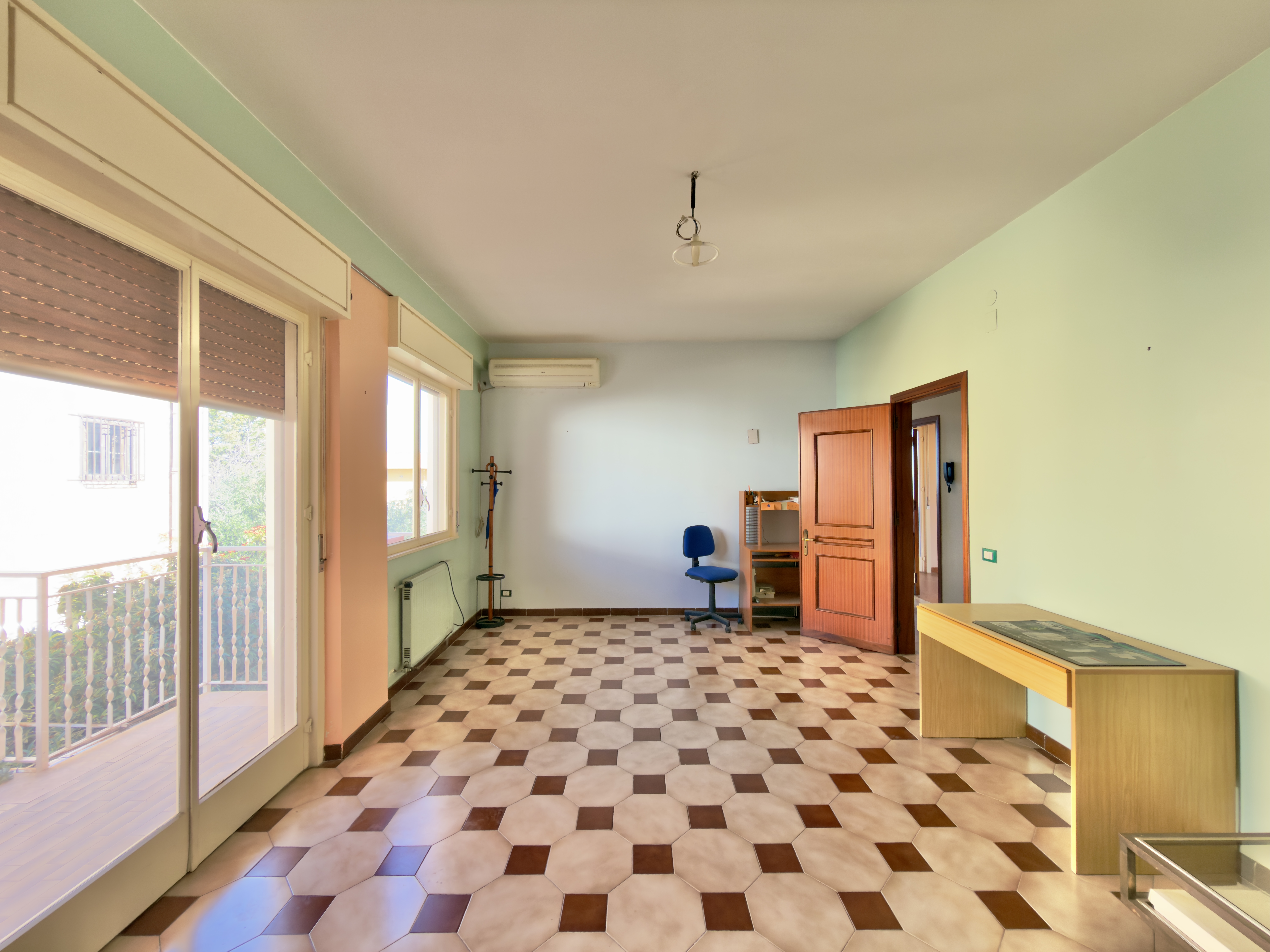 Via Santa Liberata, 4 locali in villa con giardino