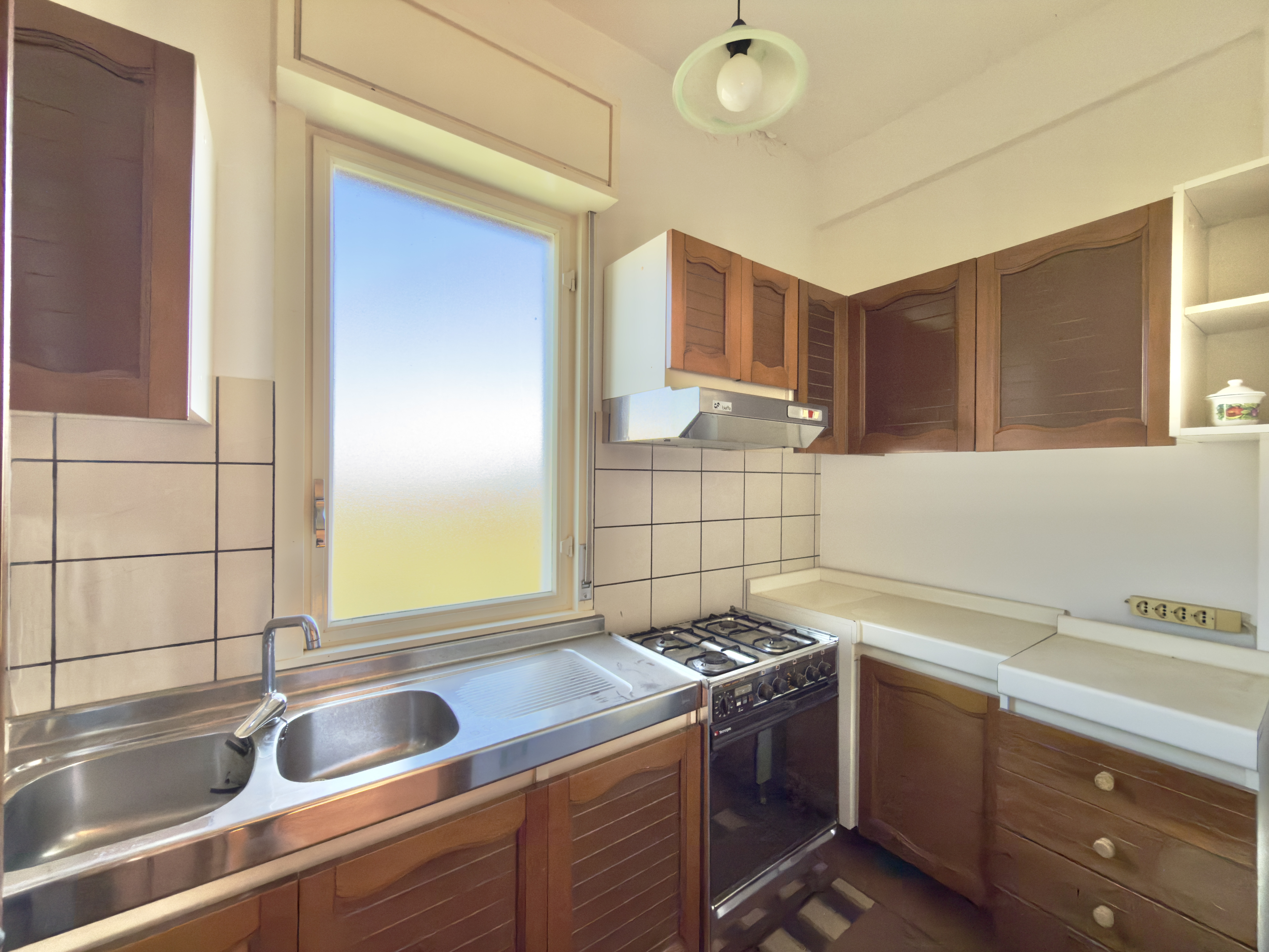 Via Santa Liberata, 4 locali in villa con giardino
