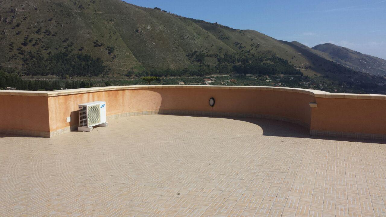 Via Cozzo Ingrassia grande villa con salonetriplo