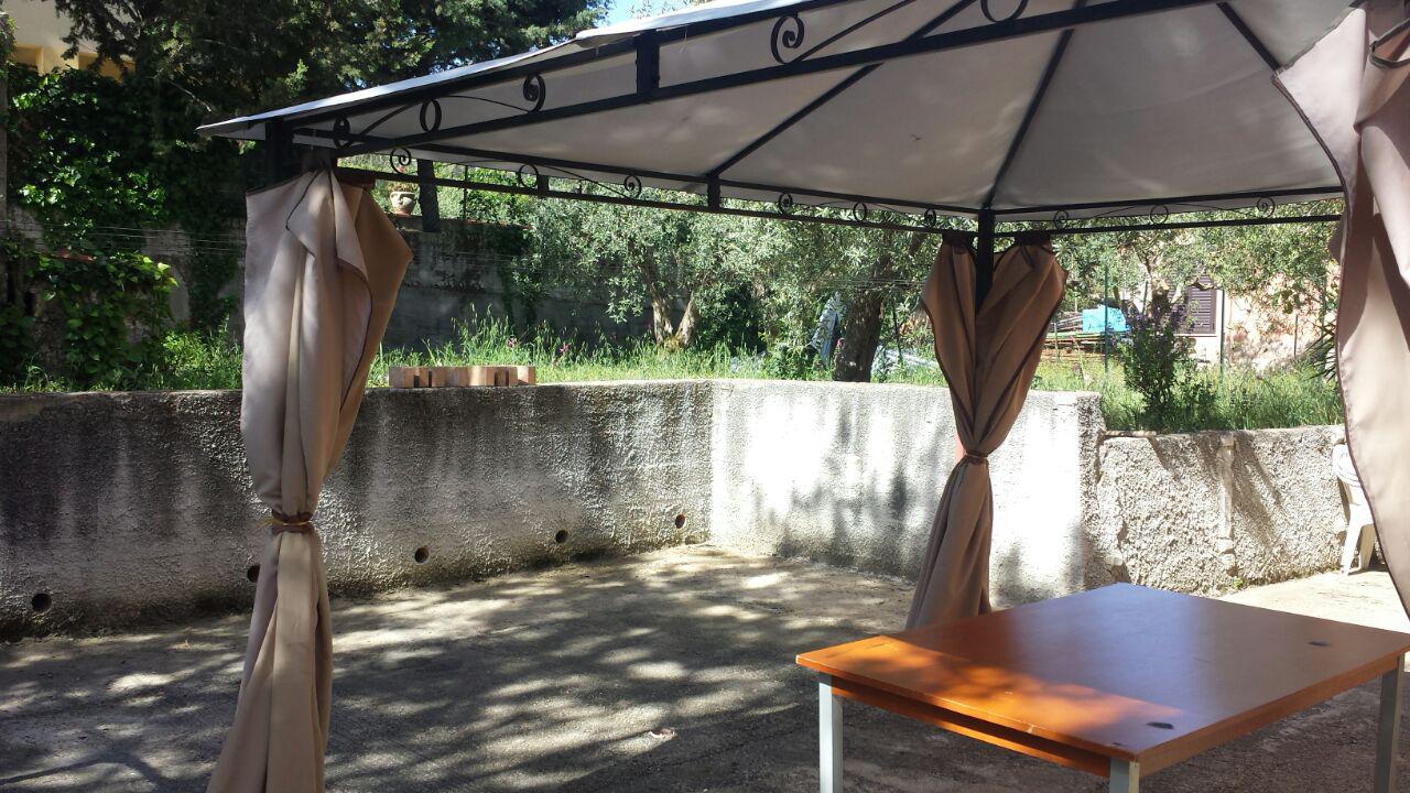 Via Cozzo Ingrassia grande villa con salonetriplo