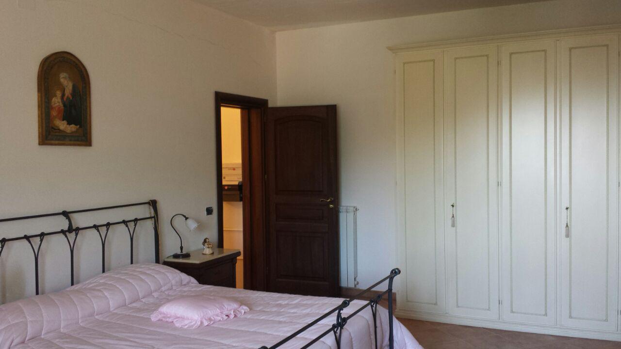 Via Cozzo Ingrassia grande villa con salonetriplo
