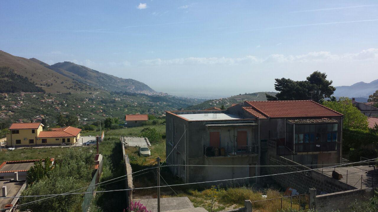 Via Cozzo Ingrassia grande villa con salonetriplo