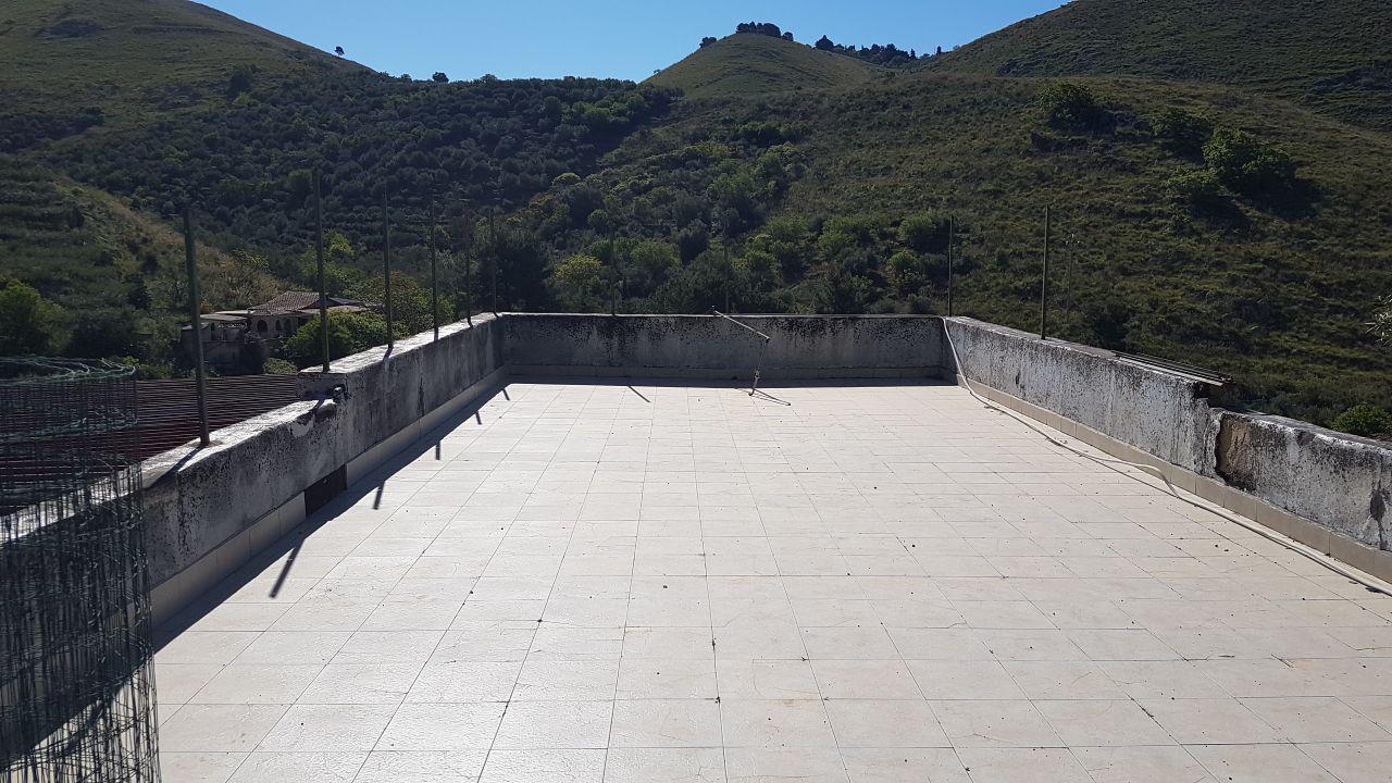 Via Zarcone villino ad uso turistico-villeggiatura