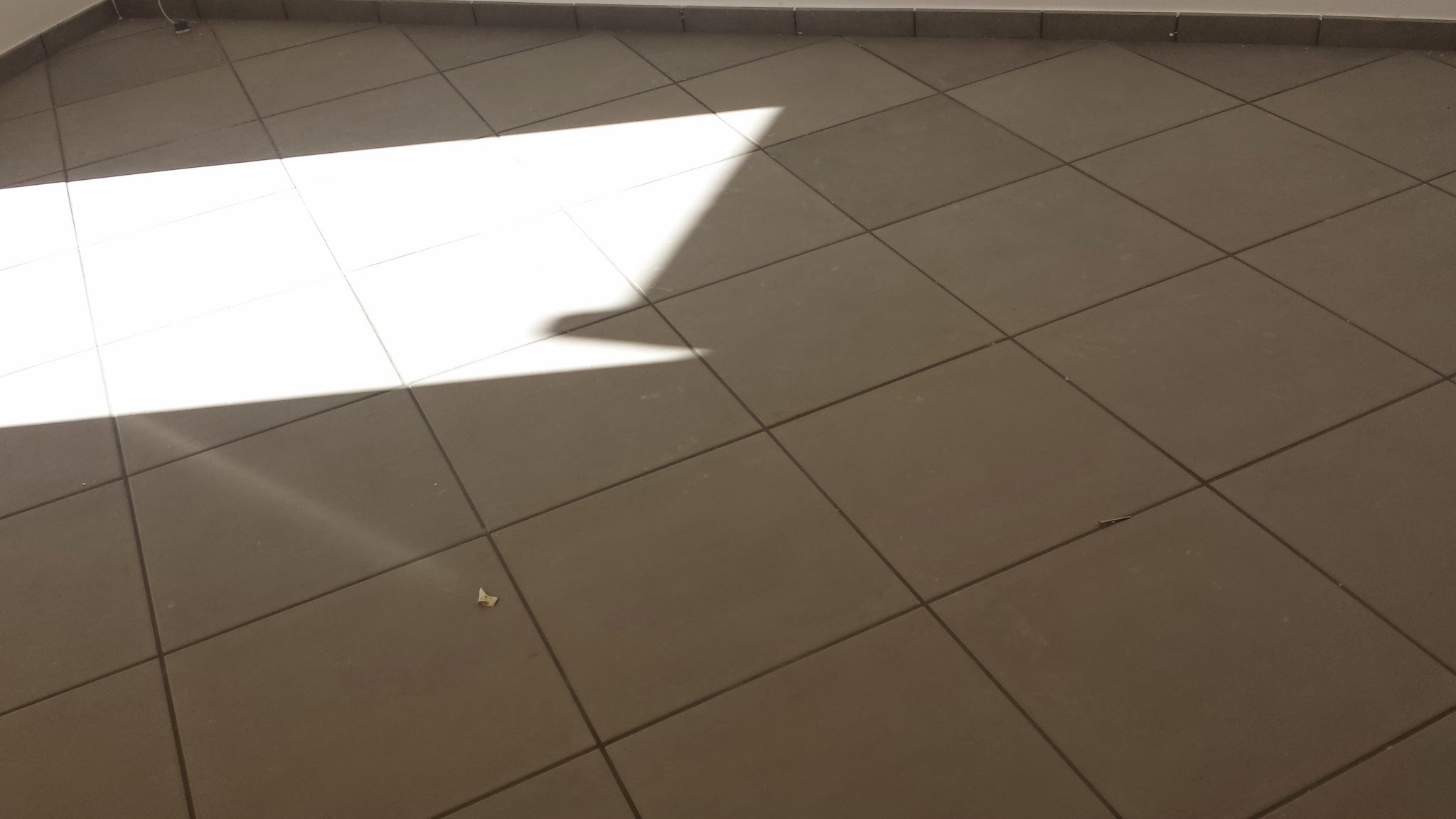 Via Ponte Parco, comodo 3 locali con salone doppio