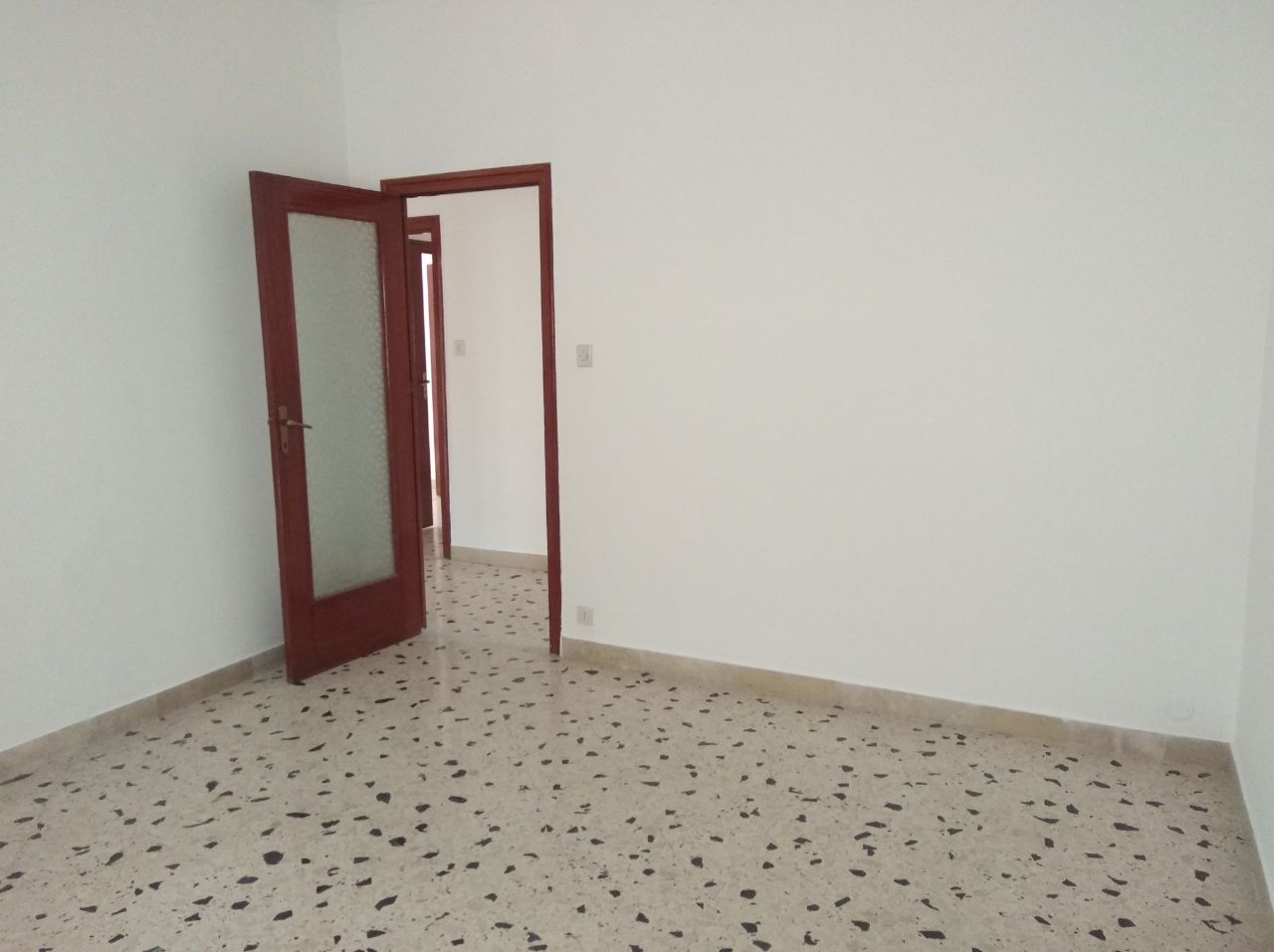 Via Aldo Moro, ampio e luminoso 5 vani