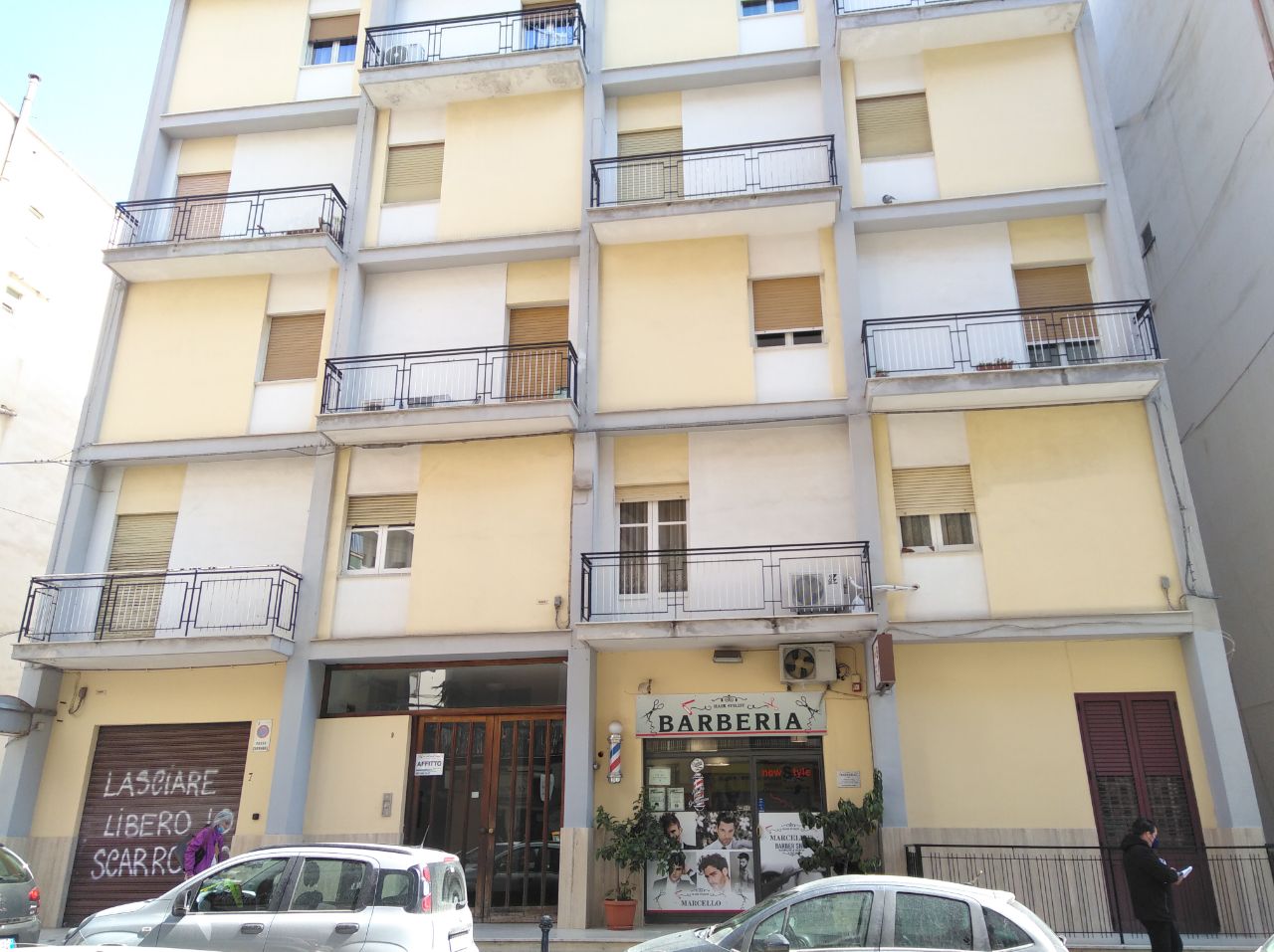 Via Aldo Moro, ampio e luminoso 5 vani