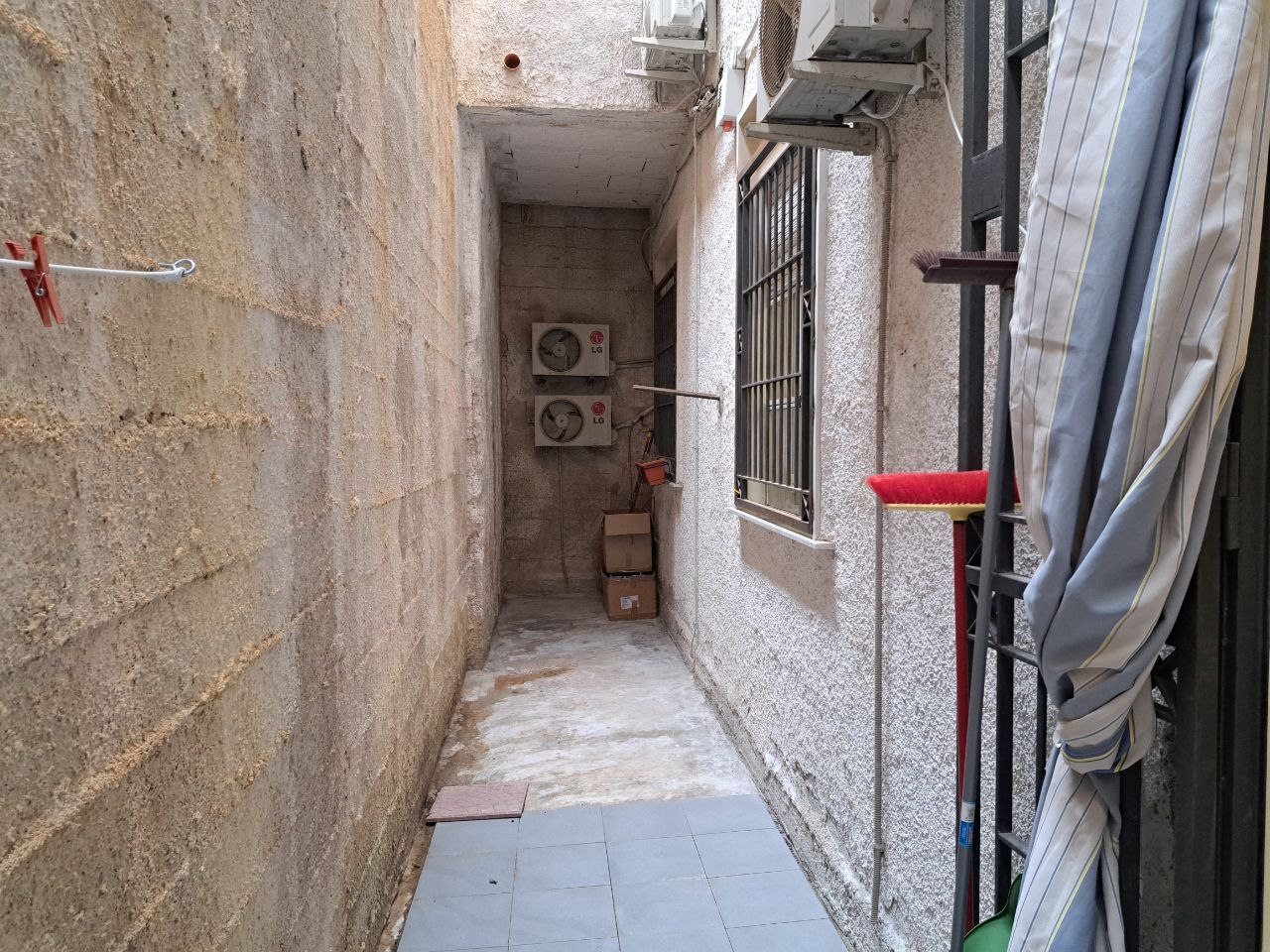 Fondo Cangemi magazzino recentemente ristrutturato