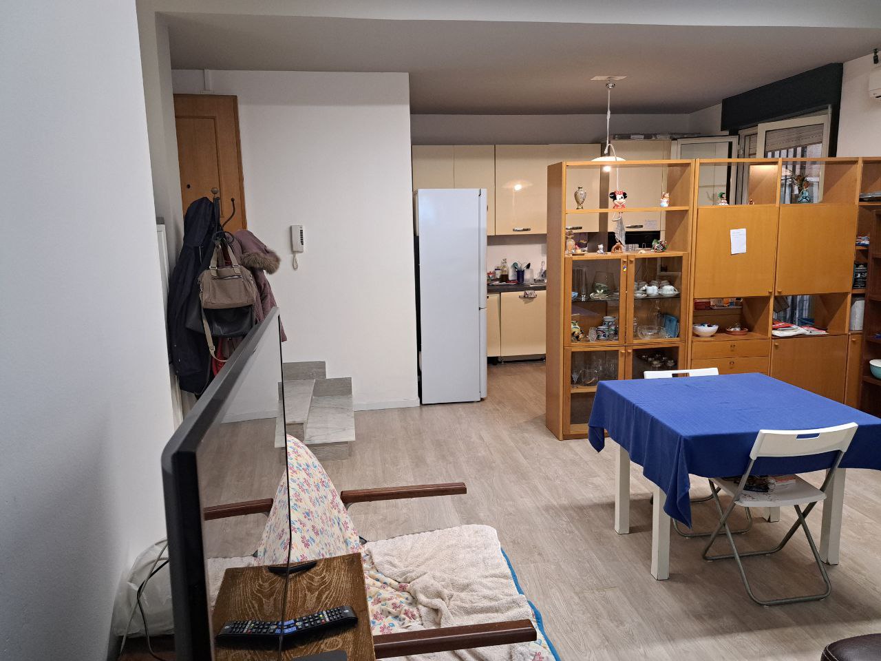 Fondo Cangemi magazzino recentemente ristrutturato