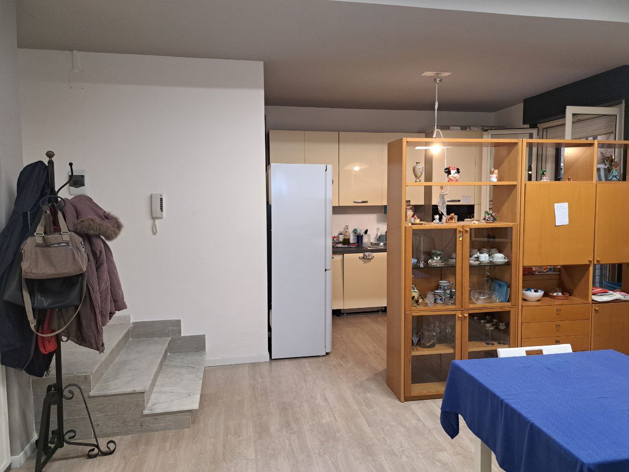 Fondo Cangemi magazzino recentemente ristrutturato