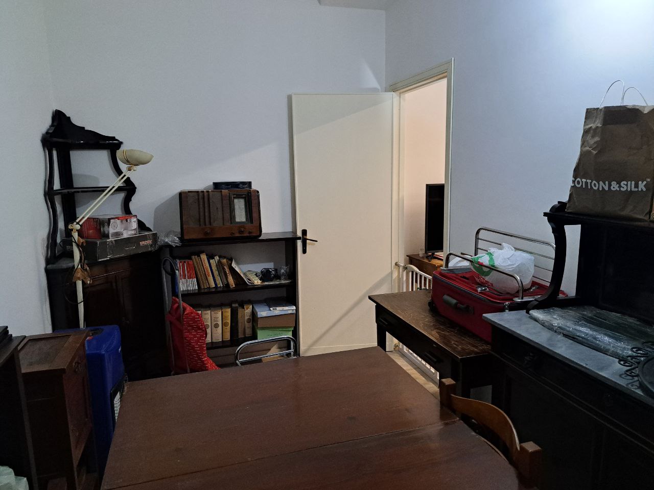 Fondo Cangemi magazzino recentemente ristrutturato