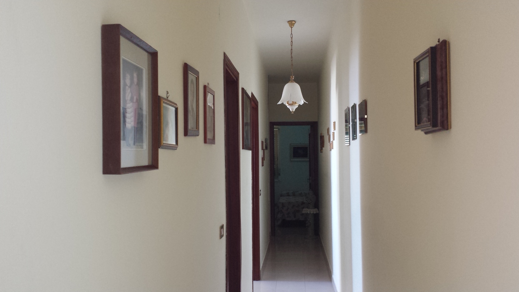 Via Regione Siciliana, villino con grande terrazzo