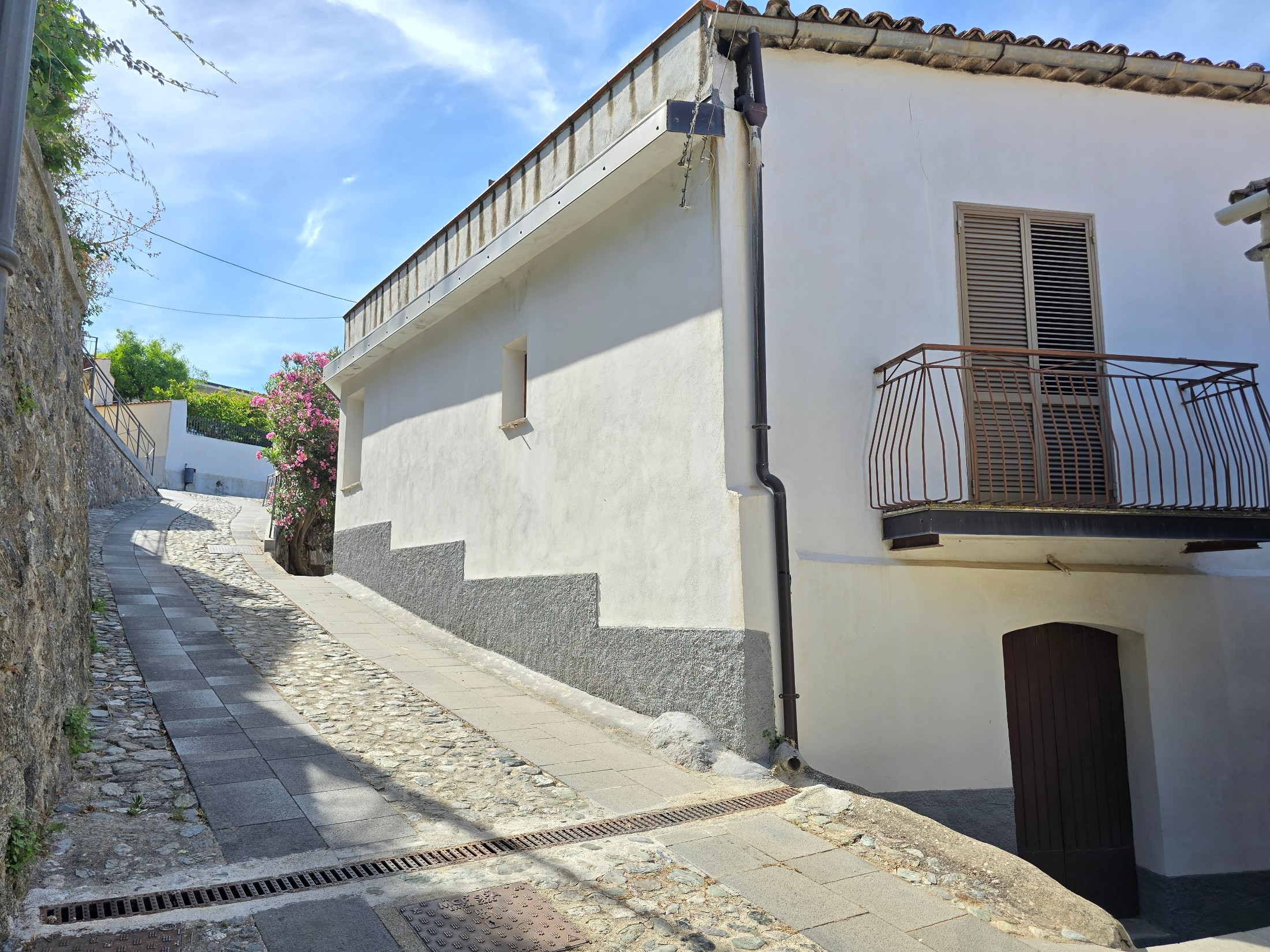 Complesso immobiliare a Squillace superiore 31