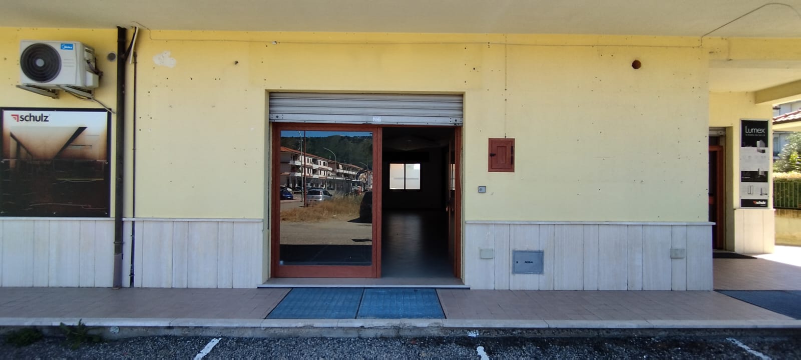 Locale commerciale a Squillace lido
