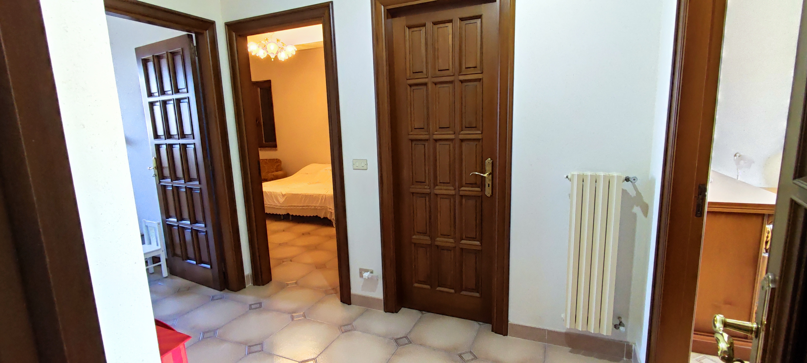 Villa bifamiliare con giardino a Girifalco - anteprima 24